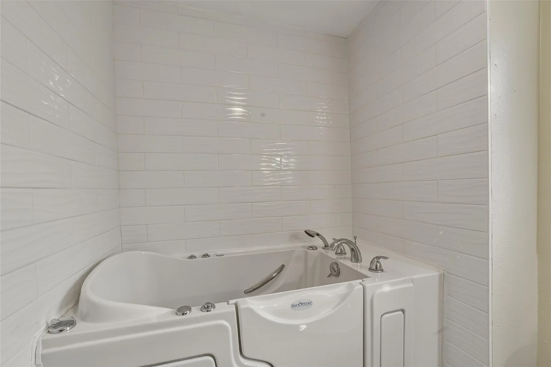 Photo of 3726 Royal Manor Drive