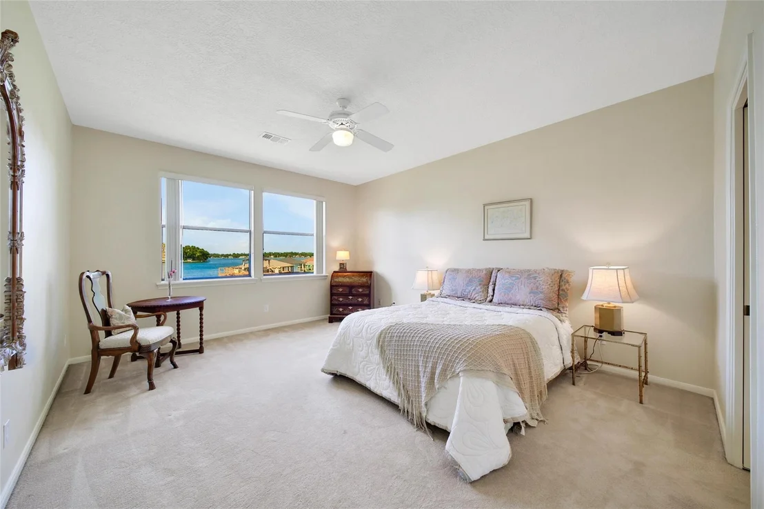 Photo of 142 Lakeside Drive