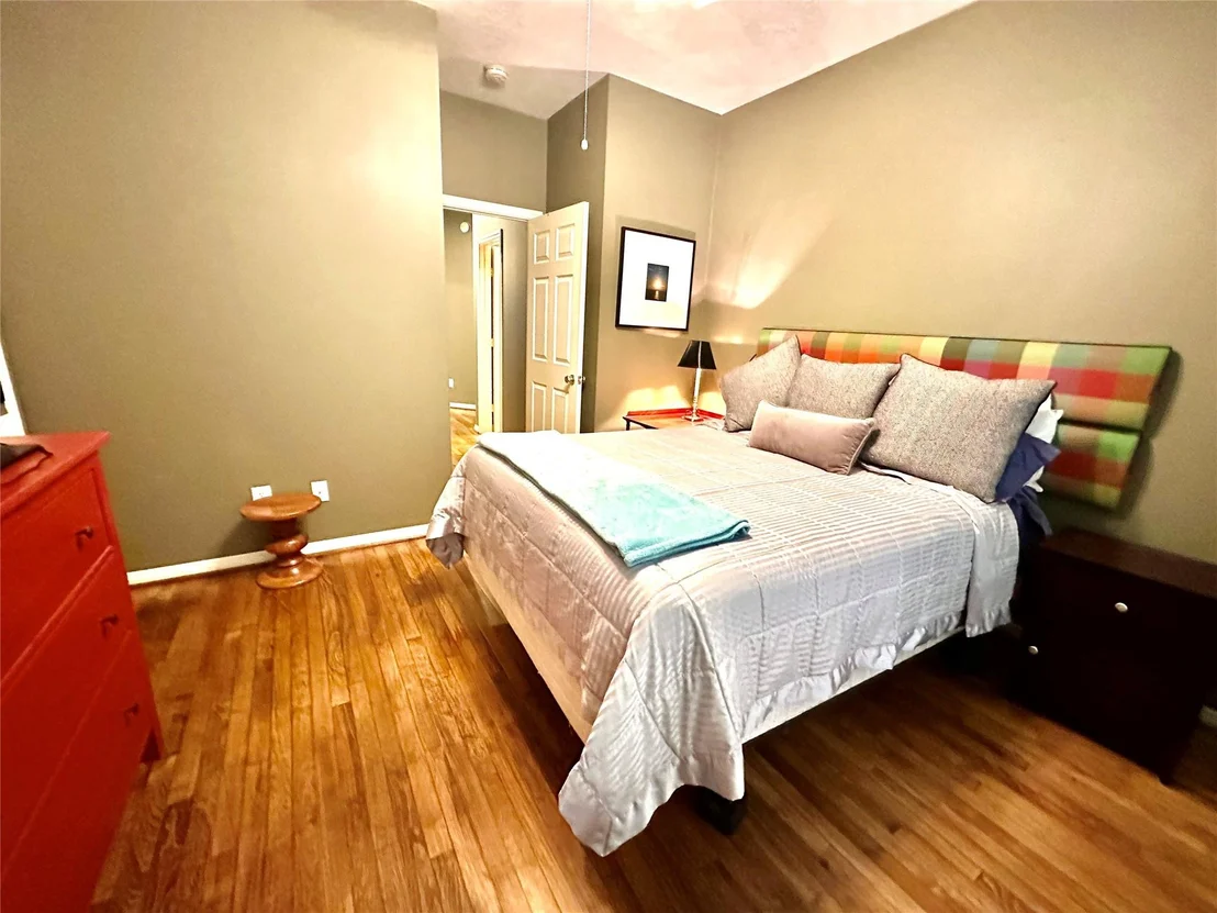Photo of 8910 Everhart Lane