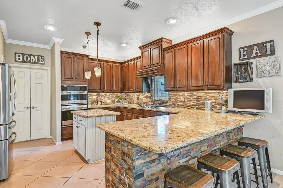 Photo of 906 High Ridge Circle