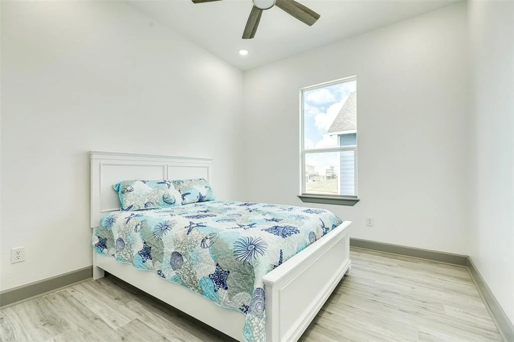 Photo of 4831 Bluewater Drive
