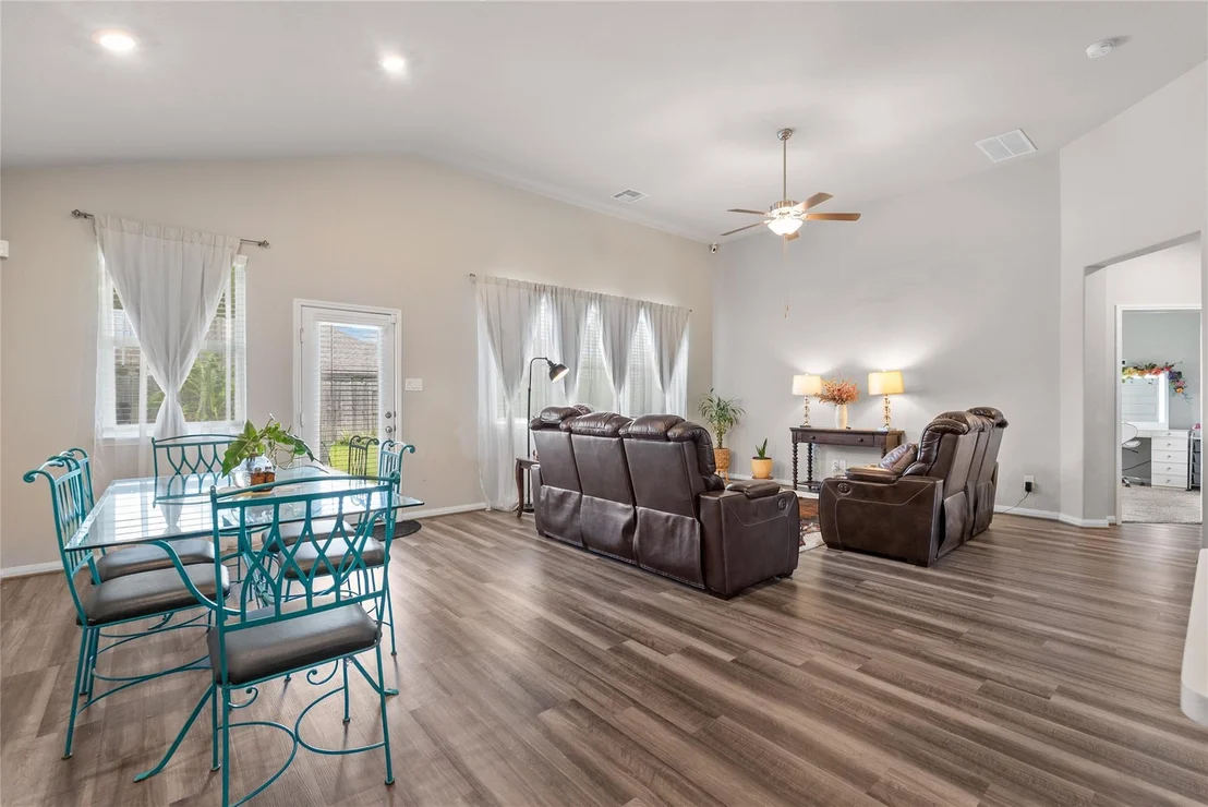 Photo of 10112 Hermann Trace