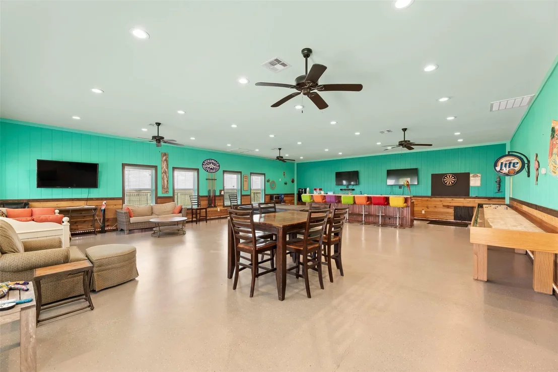 Photo of 742 Bay Drive