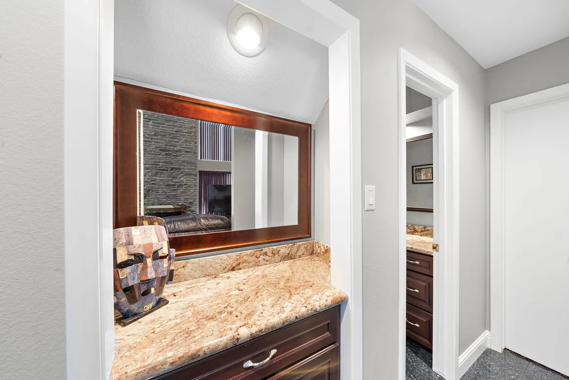 Photo of 1019 Ridgeley Drive