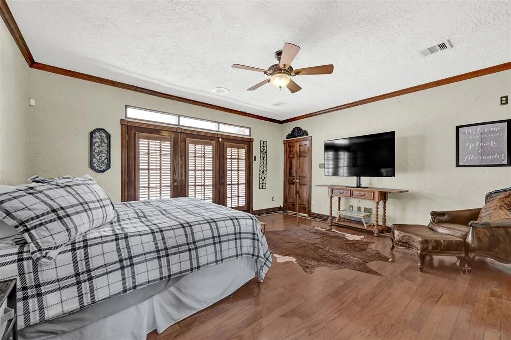 Photo of 6834 Cedar Point Drive