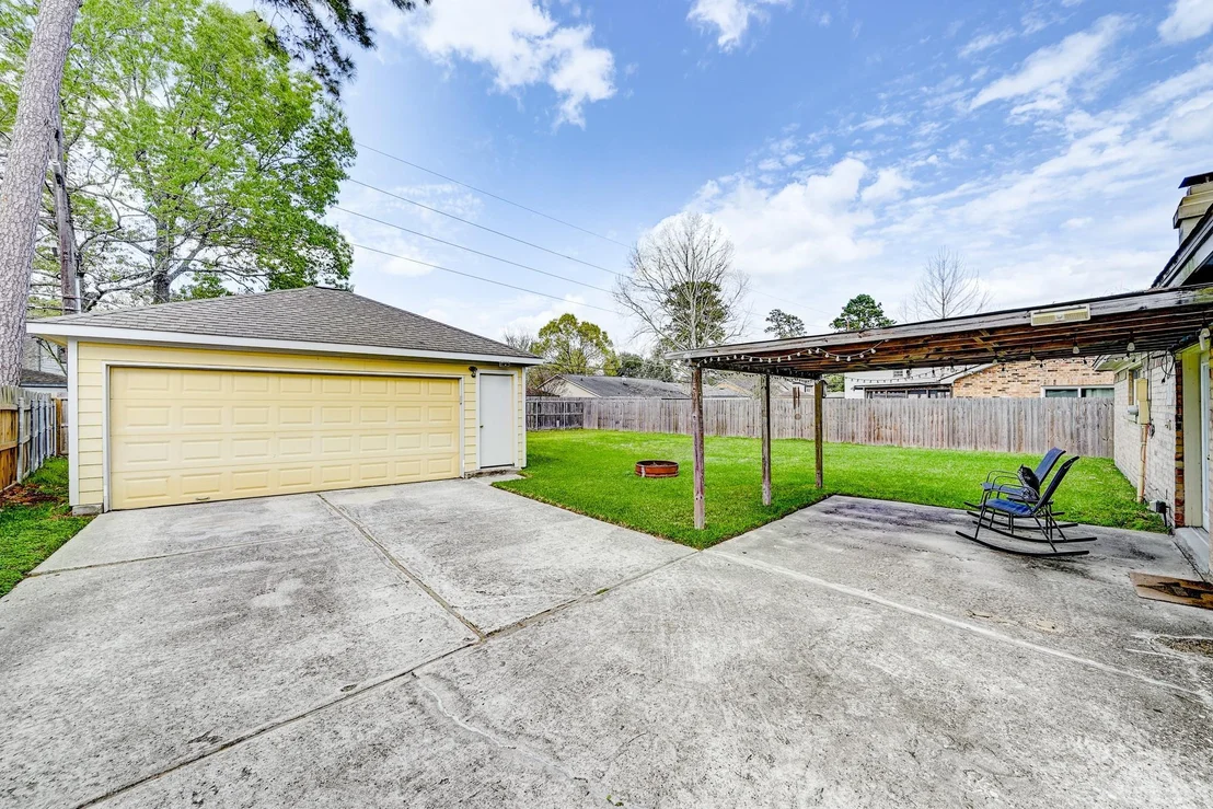 Photo of 2507 Whispering Springs Drive
