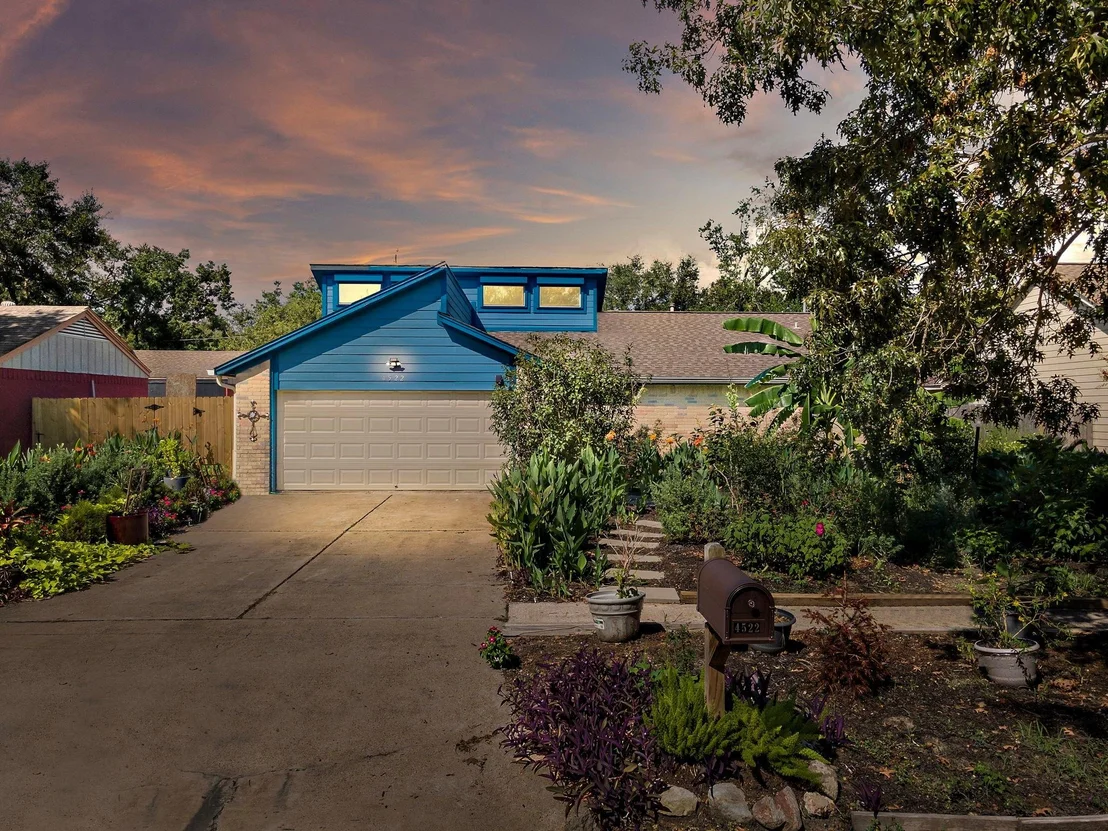 Photo of 4522 Albatross Drive