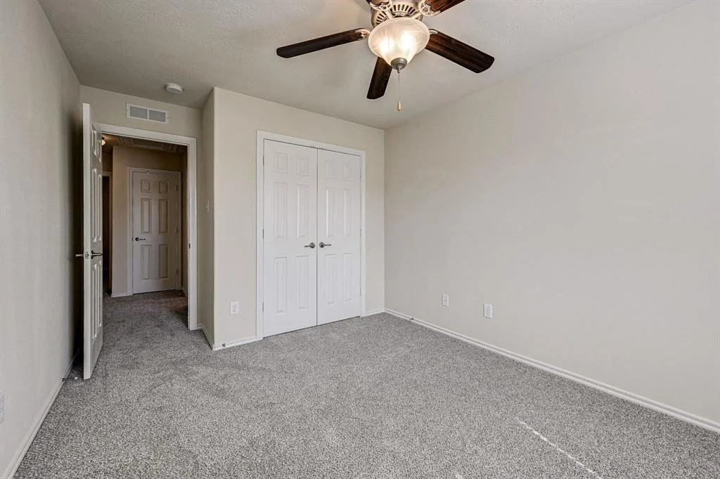 Photo of 25039 Lenora Drive