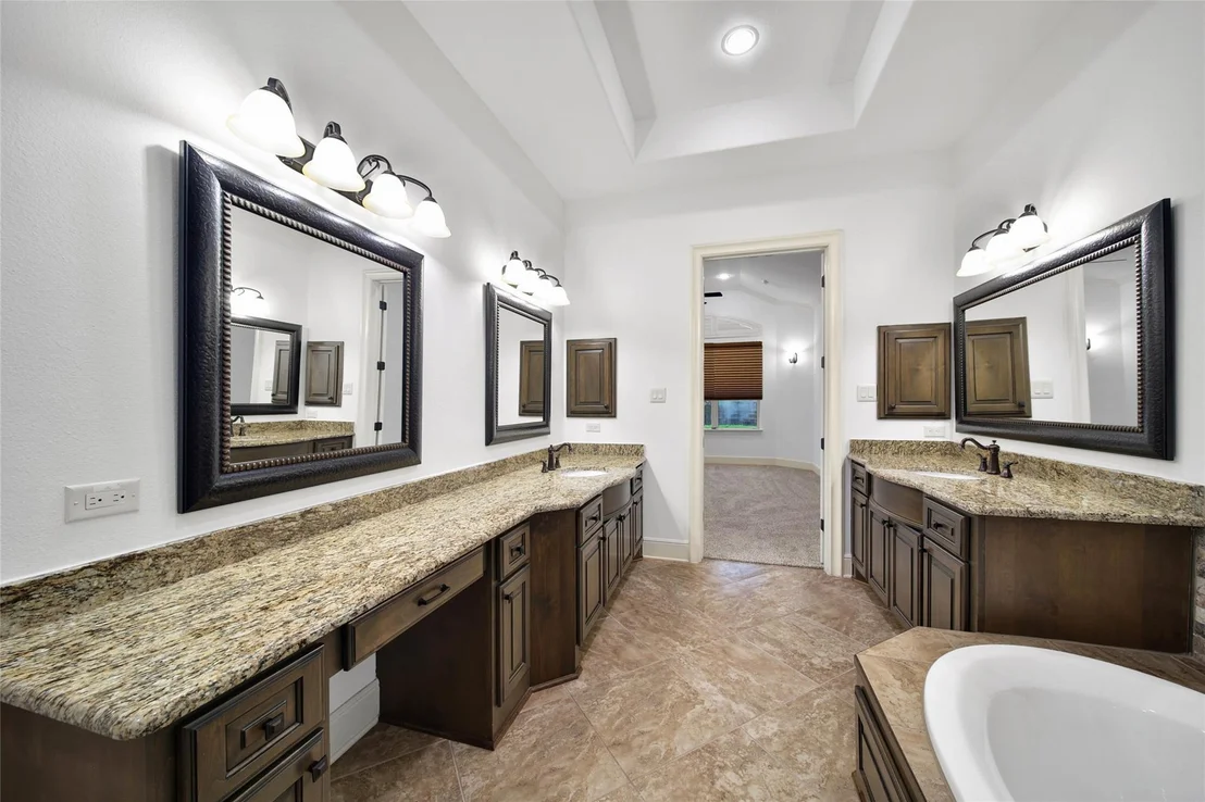Photo of 5202 Creekland Circle