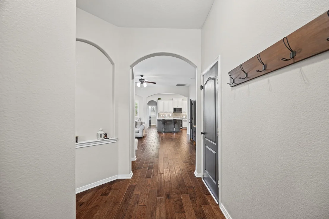 Photo of 54 W Wolf Cabin Circle