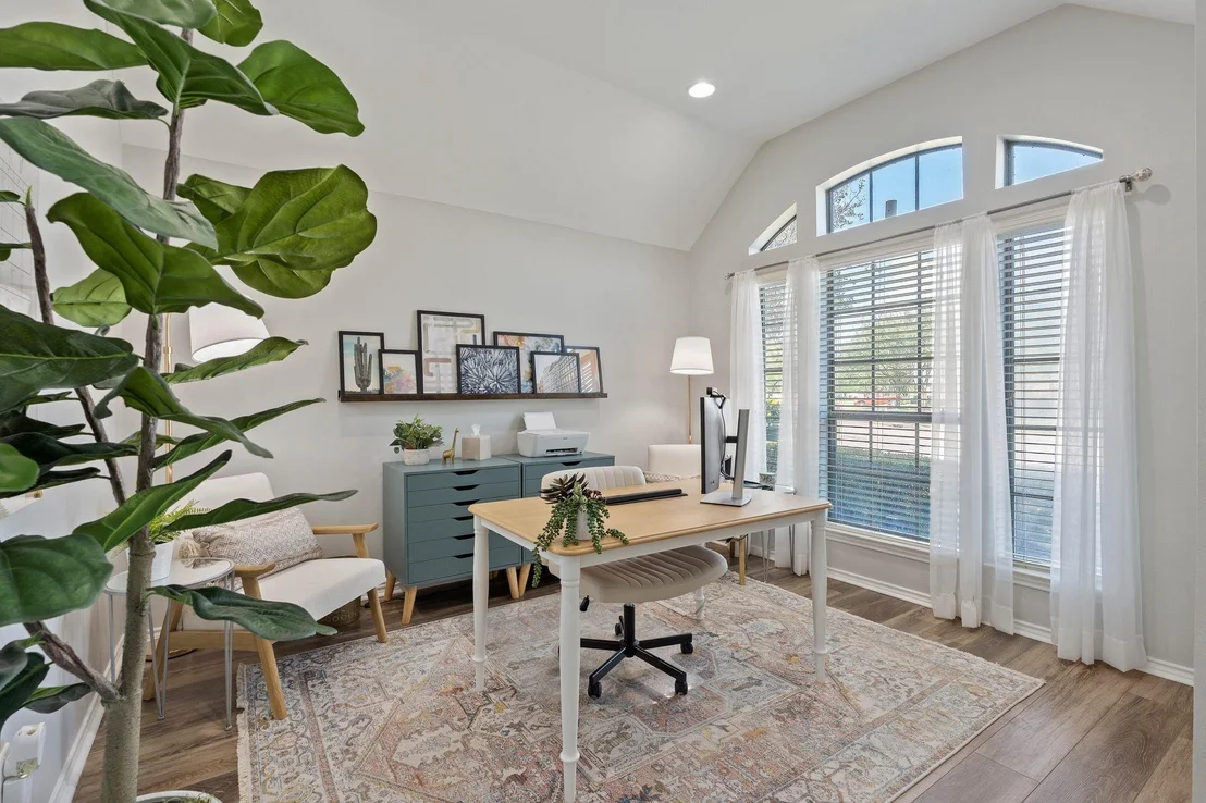 Photo of 31823 Forest Oak Lane