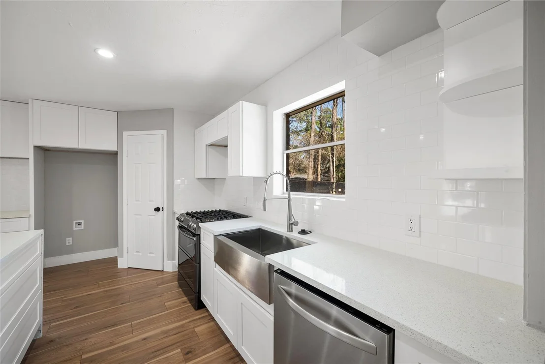Photo of 15102 Long Oak Drive