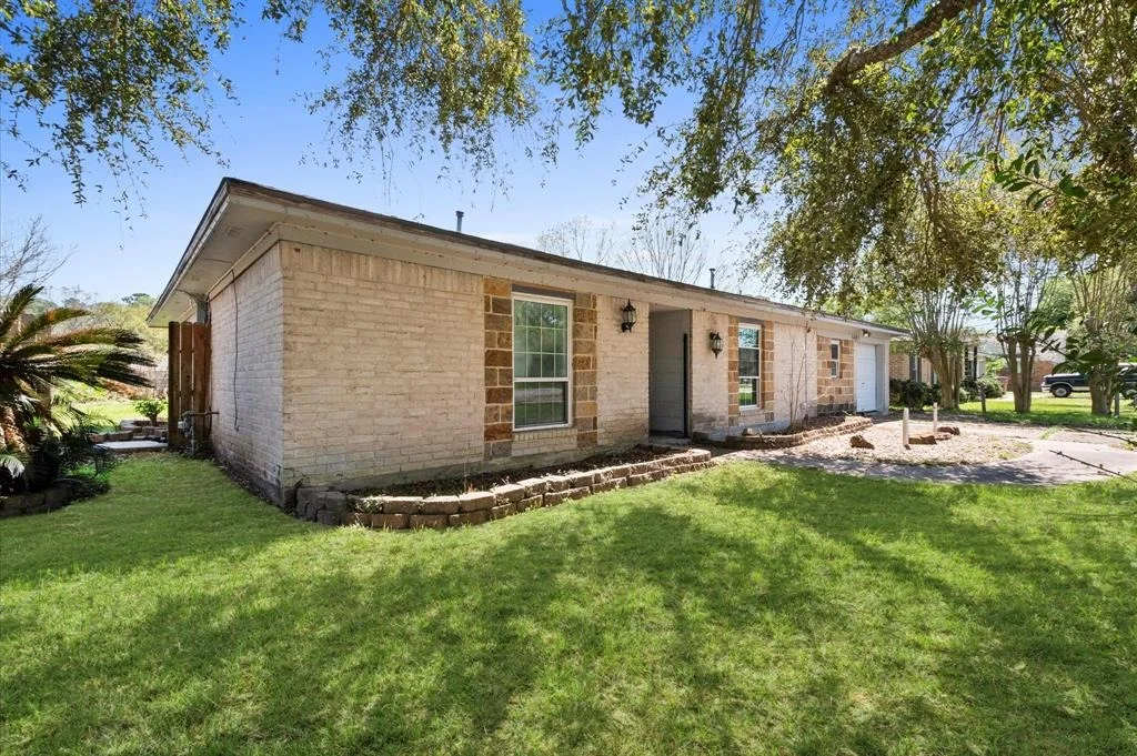 Photo of 5401 Bayou Drive