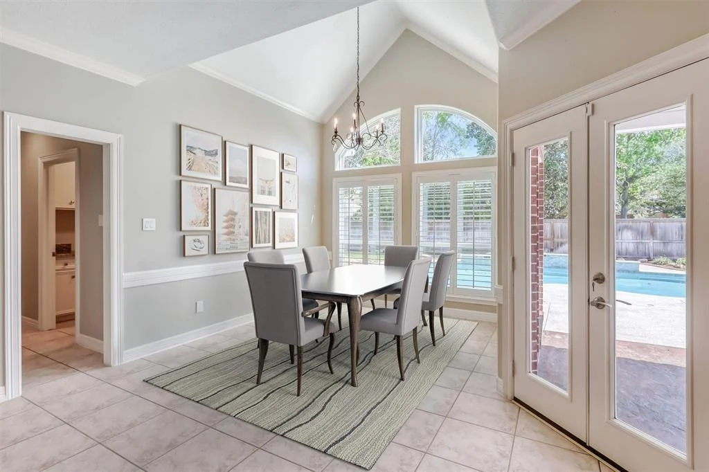 Photo of 2114 Summerland Drive N