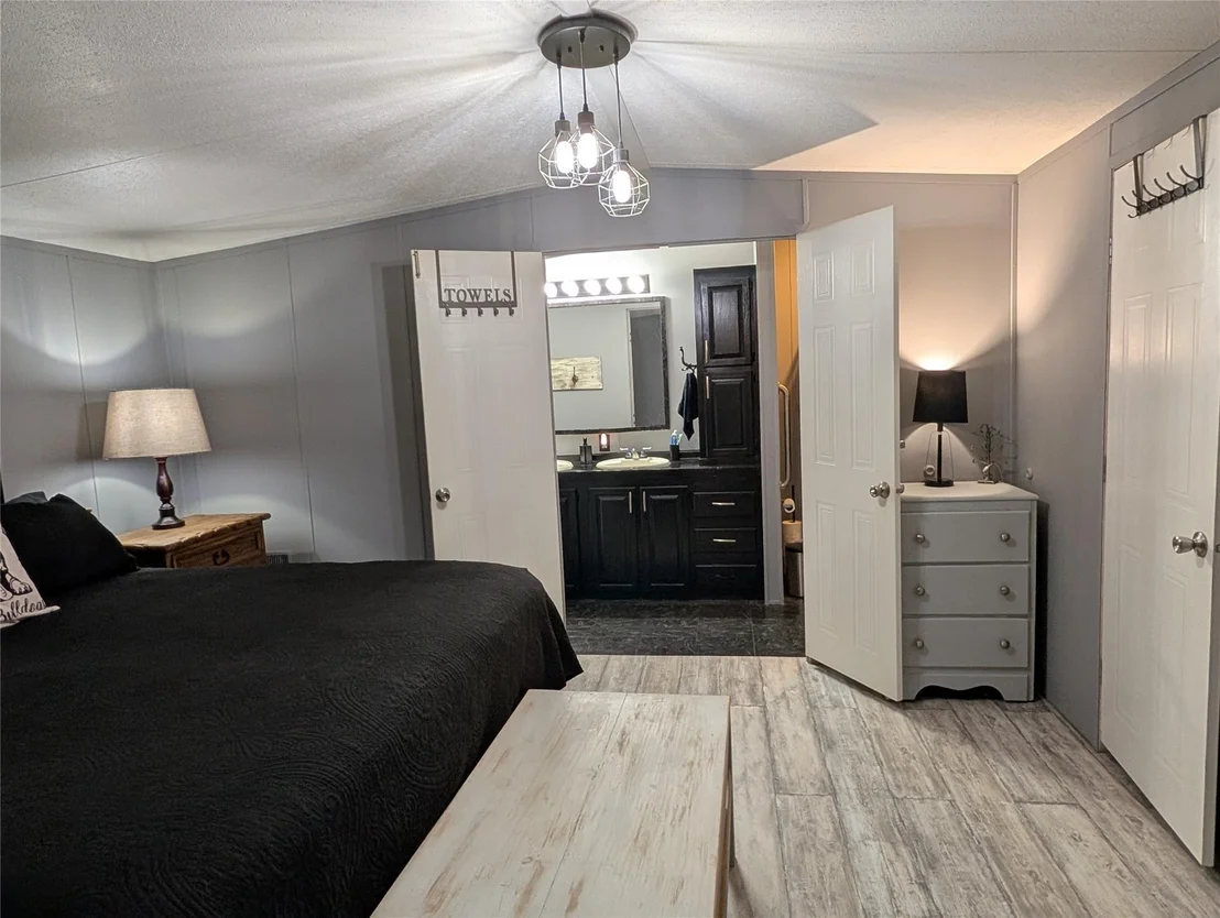 Photo of 346 Lakeside Circle