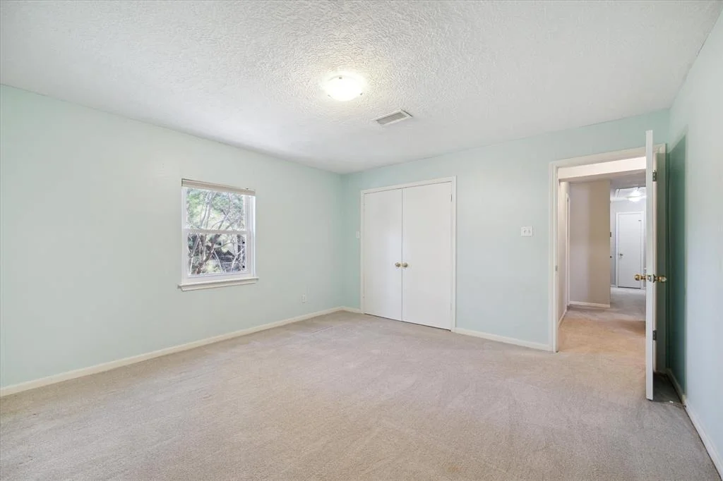 Photo of 39 Rockridge Drive