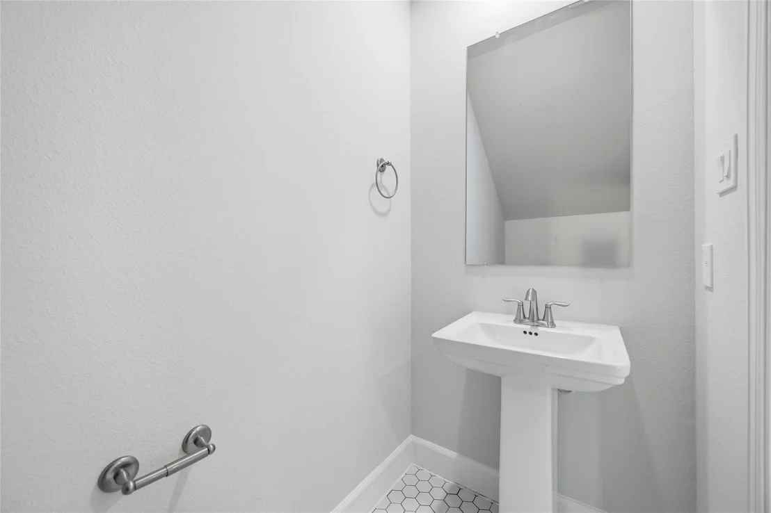 Photo of 5523 Katy Freeway