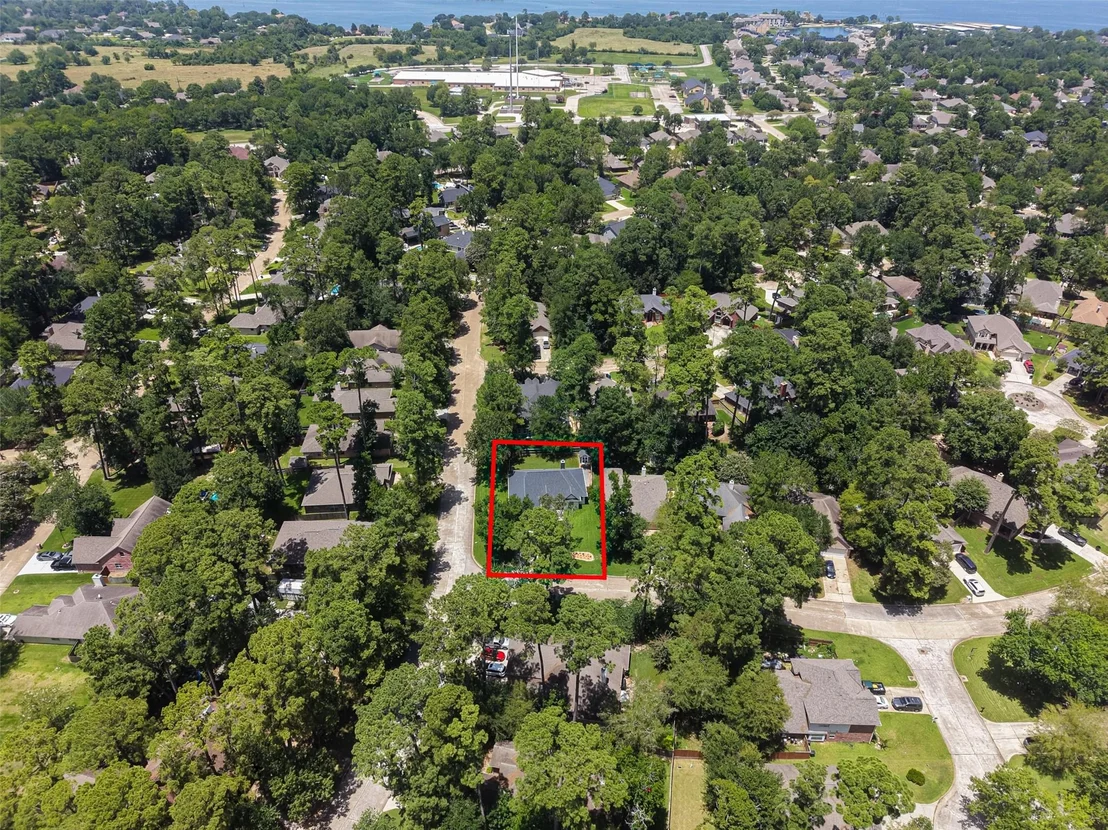 Photo of 12430 Longfellow Drive