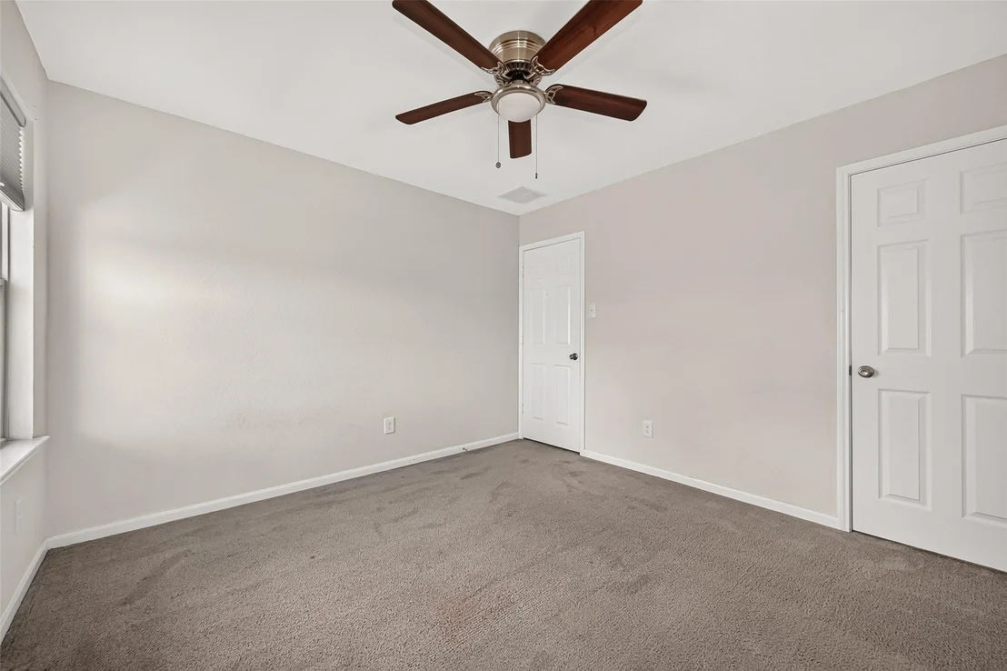 Photo of 25314 Queens Causeway Lane
