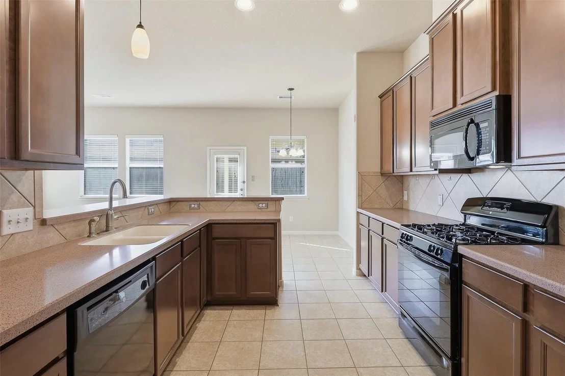 Photo of 2923 Empire Oaks Lane