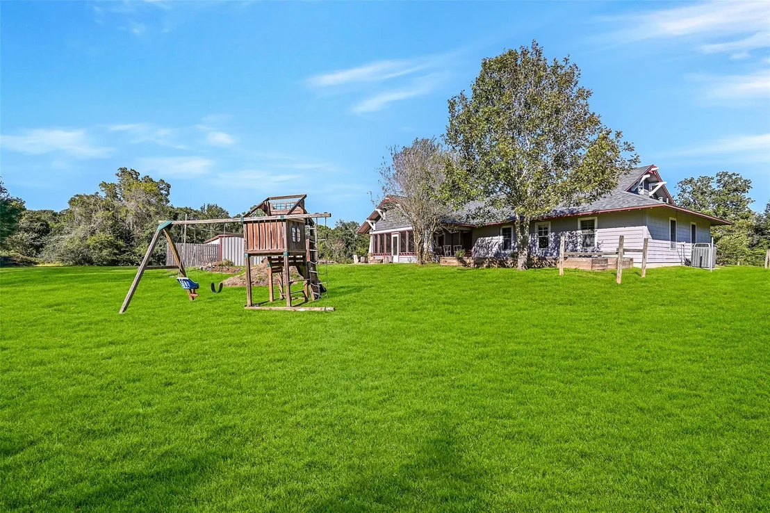 Photo of 3200 Fairway Drive