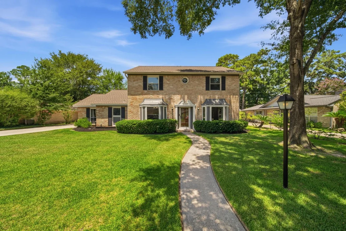 Photo of 626 Magic Oaks Drive