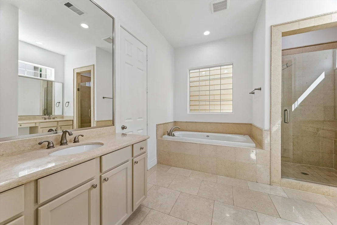 Photo of 2813 Clinton Drive