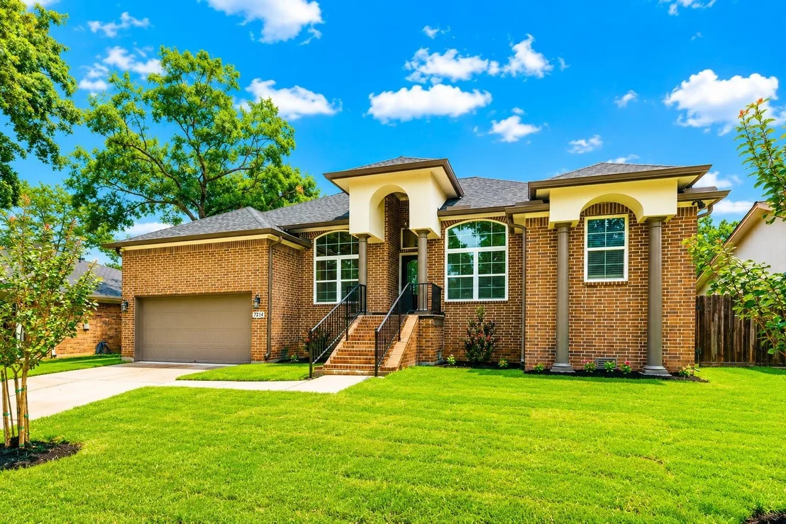 Photo of 7214 Deep Forest Drive