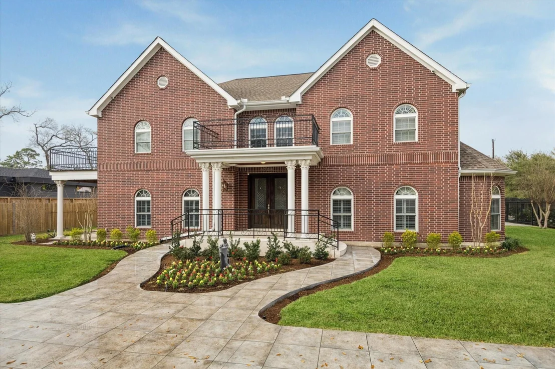 Photo of 9206 Westview Drive