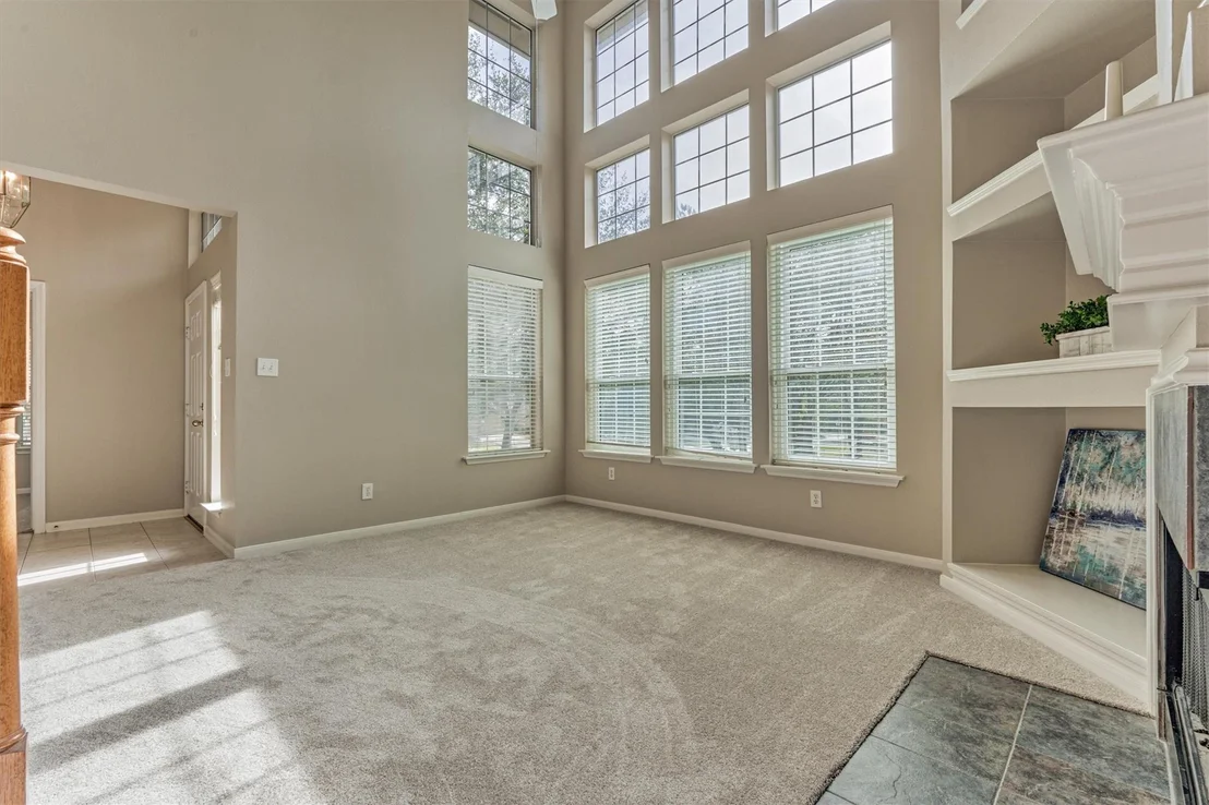 Photo of 31 Valley Oaks Circle