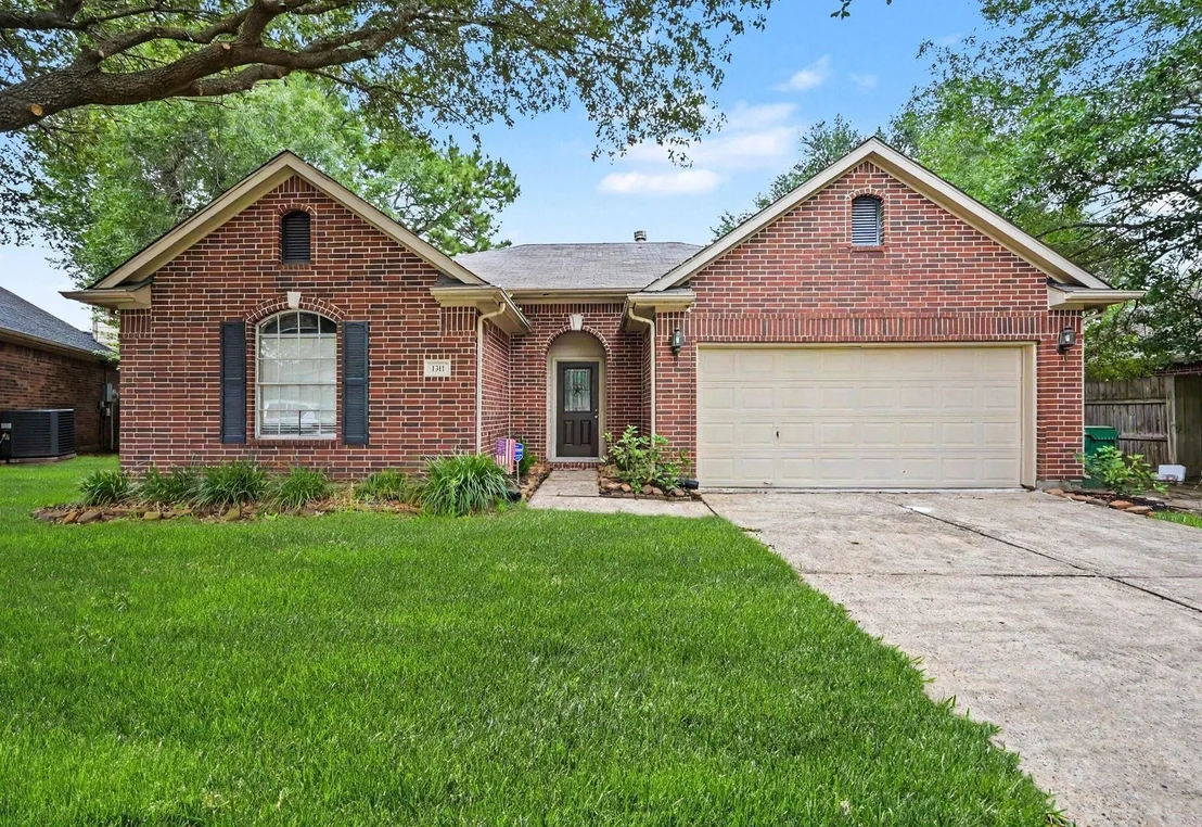 Photo of 1311 Coppercrest Drive