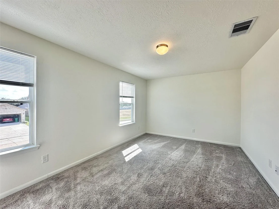 Photo of 5510 Eagle Sky Boulevard