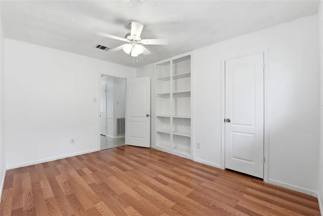 Photo of 9211 Benning Drive