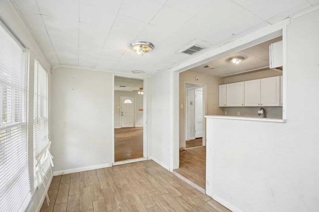 Photo of 1531 W 8th Street