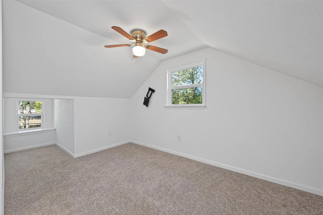 Photo of 170 Walter Drive