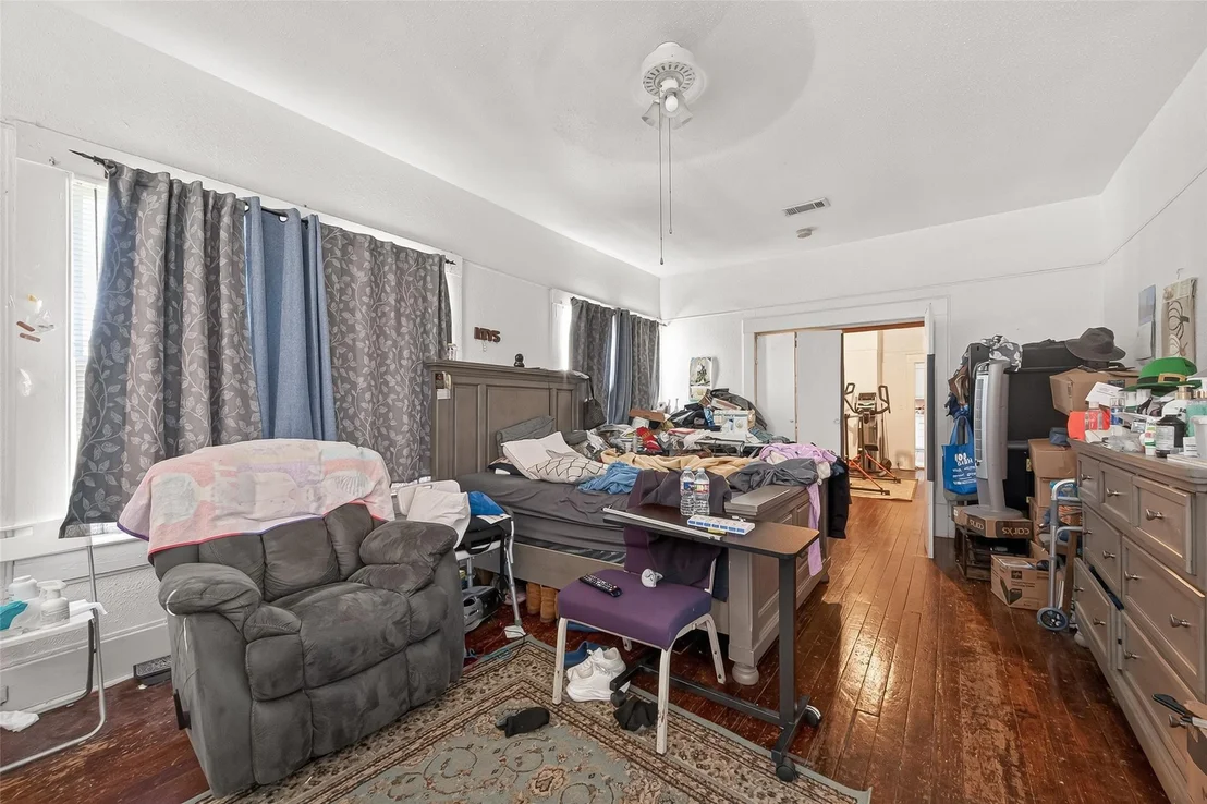 Photo of 1110 Mathis Street
