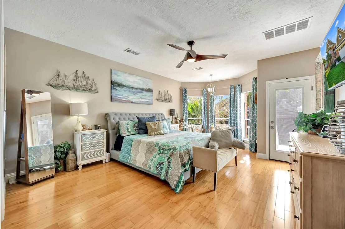 Photo of 2525 Breaux Trace