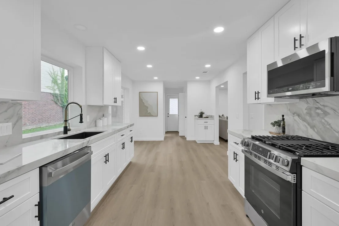 Photo of 70 Breezy Point Place