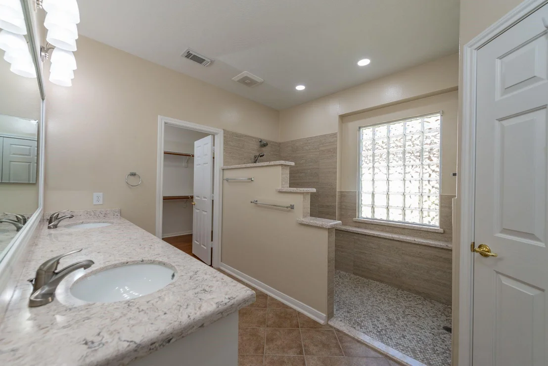 Photo of 5315 Thorngate Court