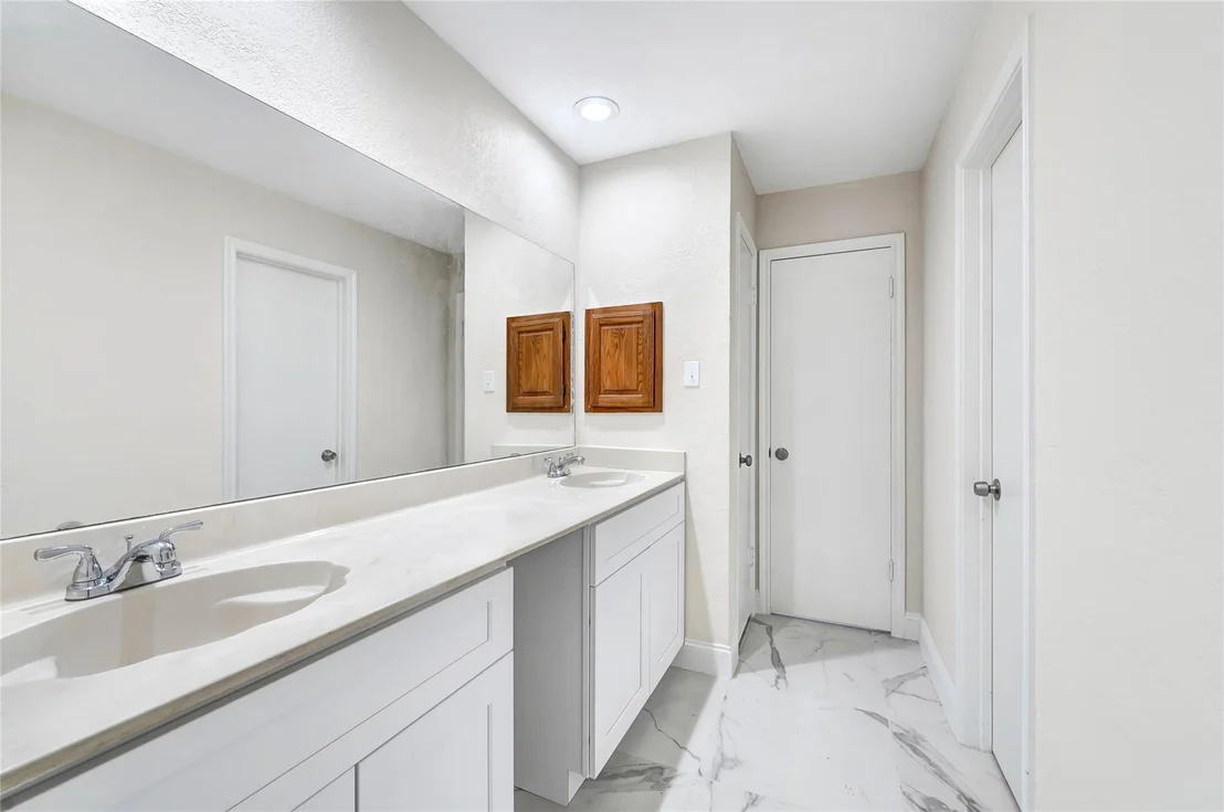 Photo of 13723 Rocky Bluff Drive