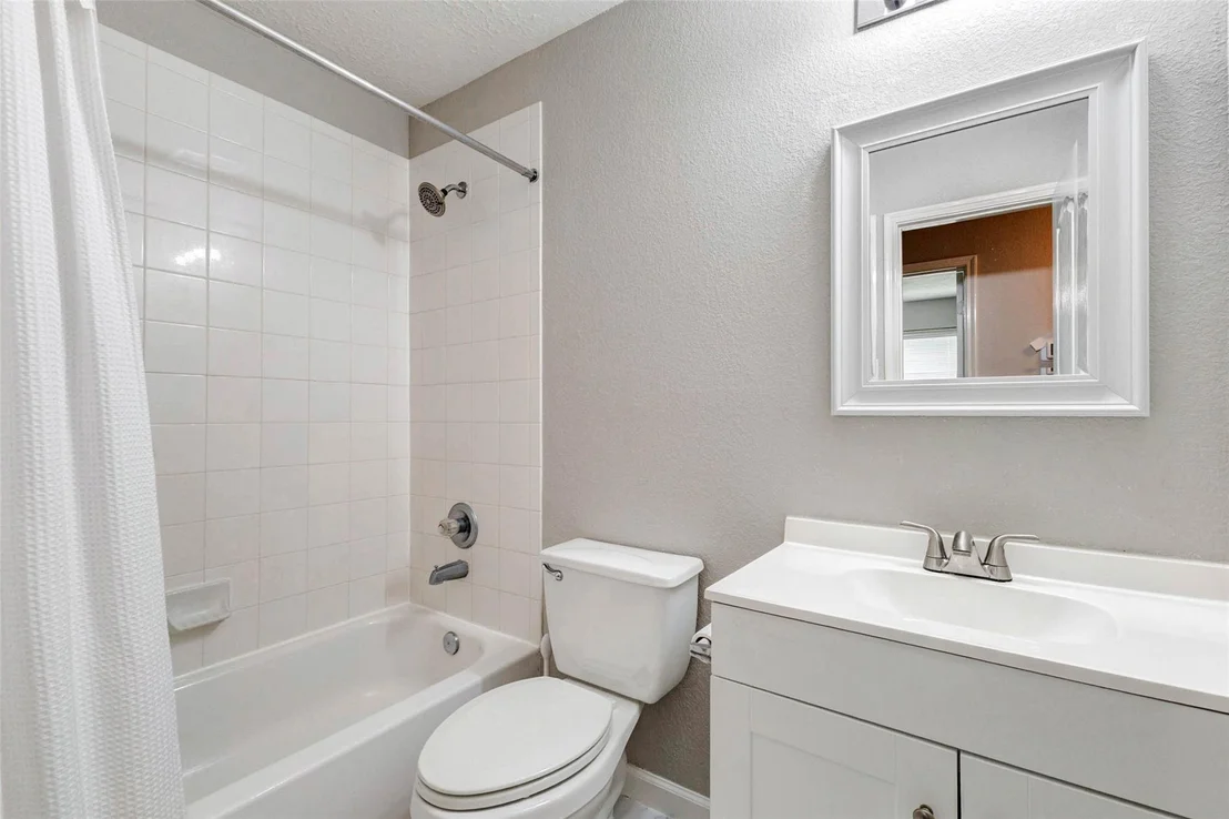 Photo of 15214 Thistle Rock Lane