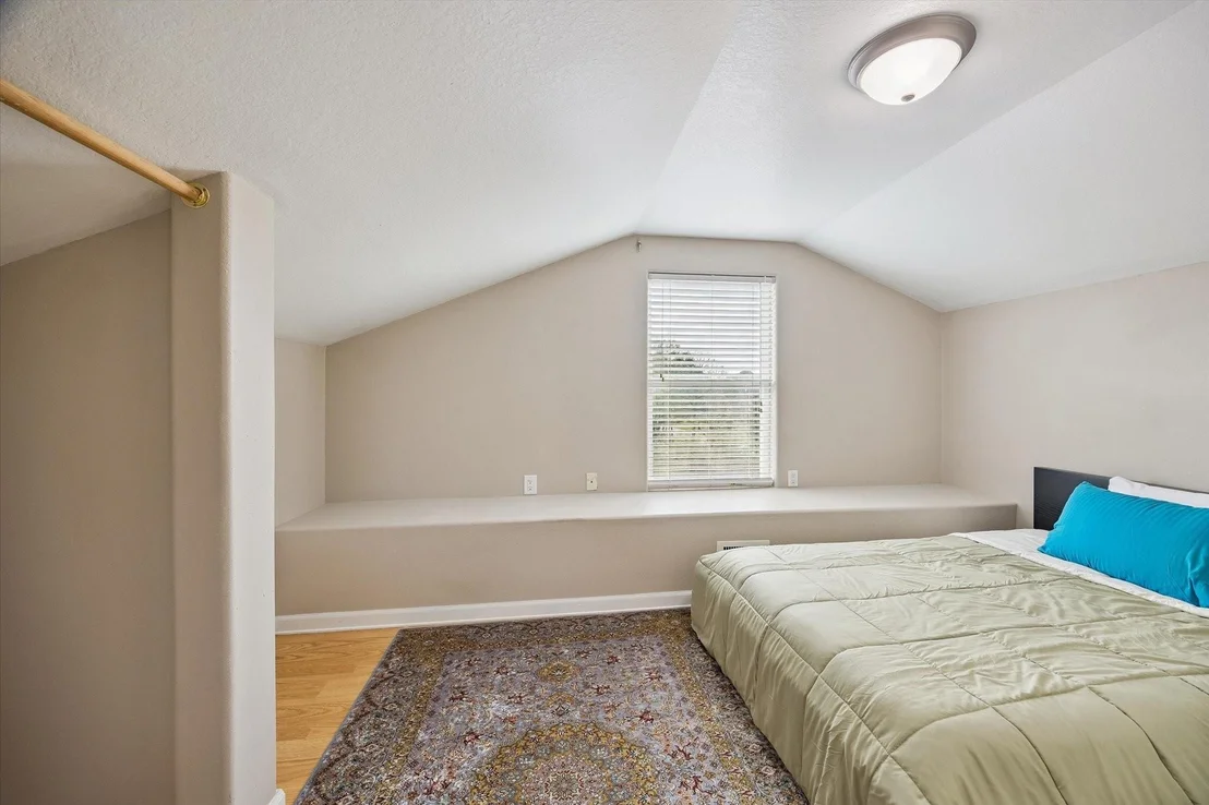 Photo of 2015 Crescent Drive