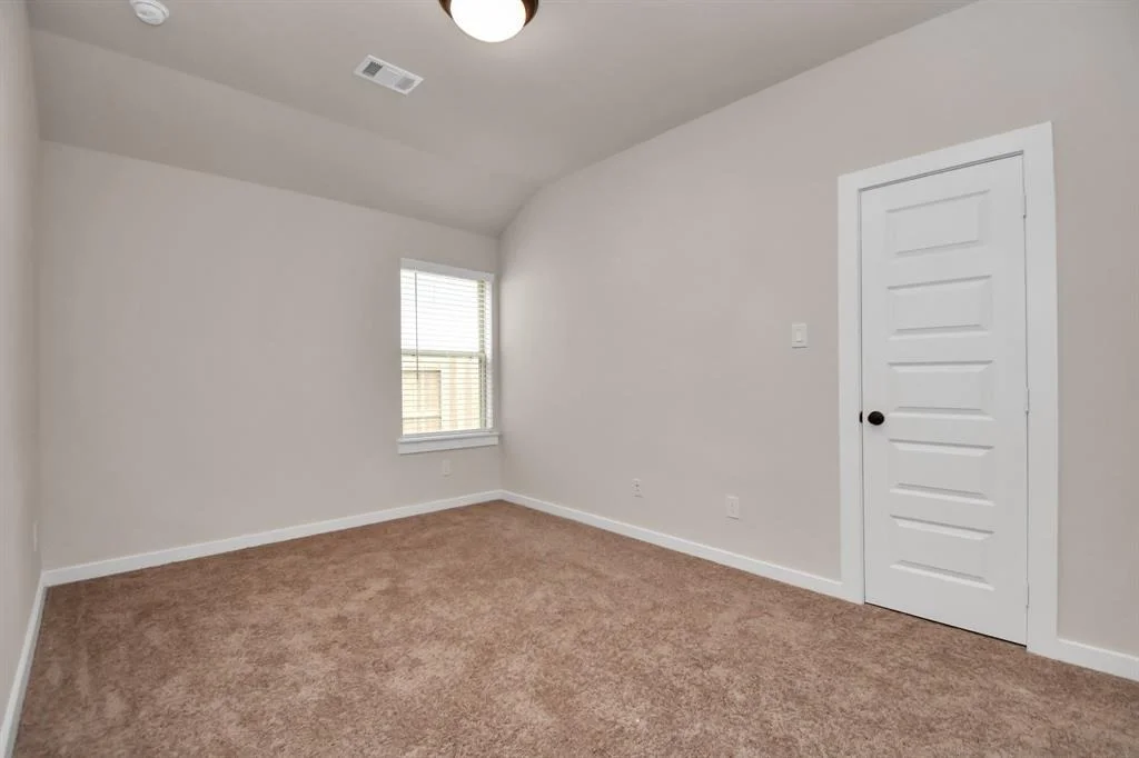 Photo of 402 Kendall Crest
