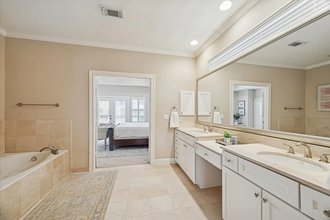 Photo of 38 Riva Row