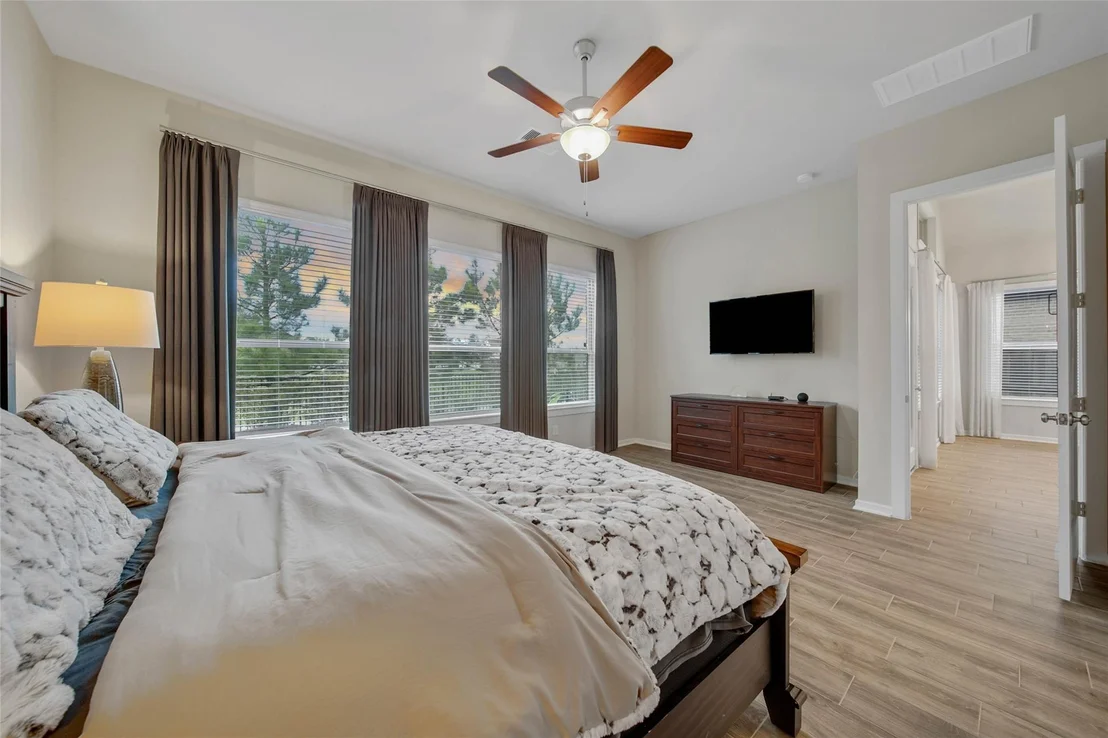 Photo of 10235 Bayou Oaks Drive