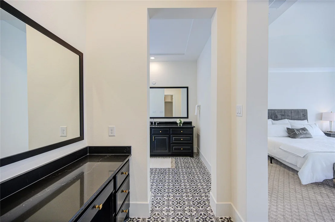 Photo of 21339 Crescent Winged Drive