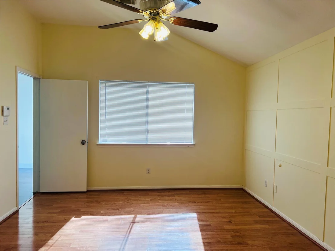Photo of 15330 Riverside Grove Drive