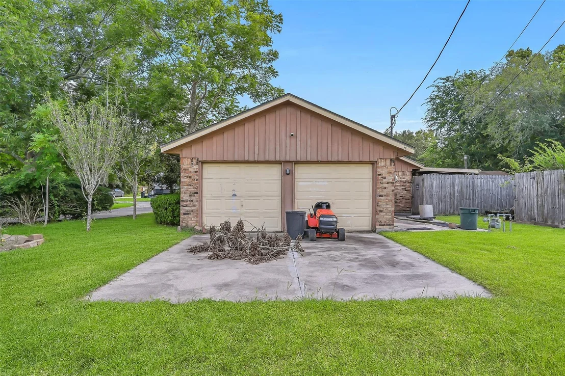 Photo of 3827 Shady Drive
