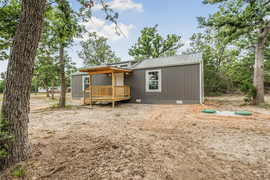 Photo of 405 Wilderness Road