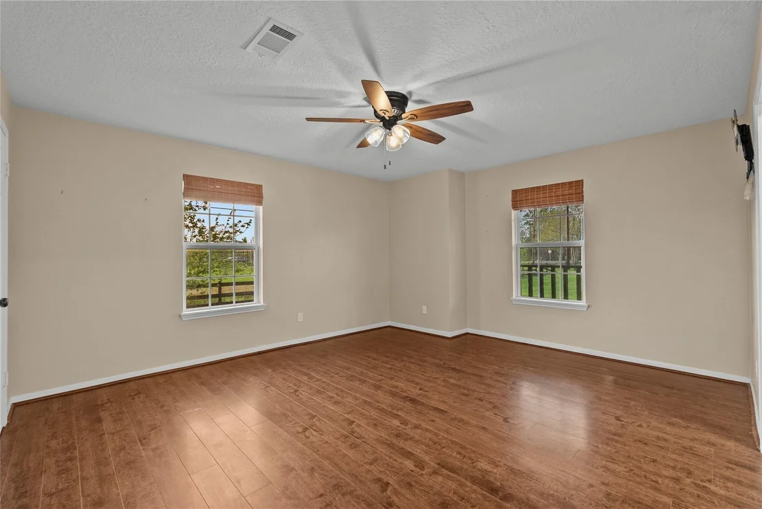 Photo of 14621 Cedar Street